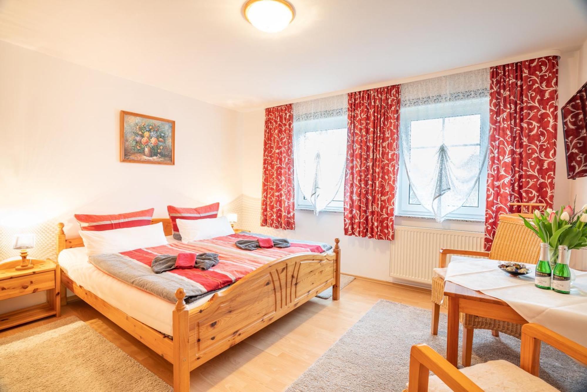 אוקריץ Pension Haus Anneliese מראה חיצוני תמונה